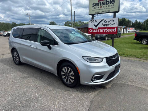 2024 Chrysler Pacifica Plug-In Hybrid Select