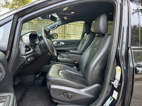 2021 Chrysler Pacifica Touring L