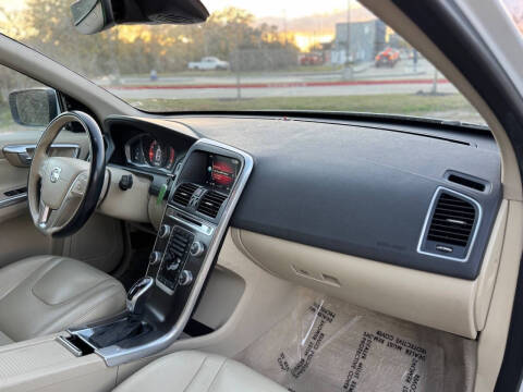 2015 Volvo XC60 T5 Drive-E Premier