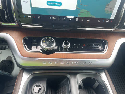 2025 Ford Expedition King Ranch