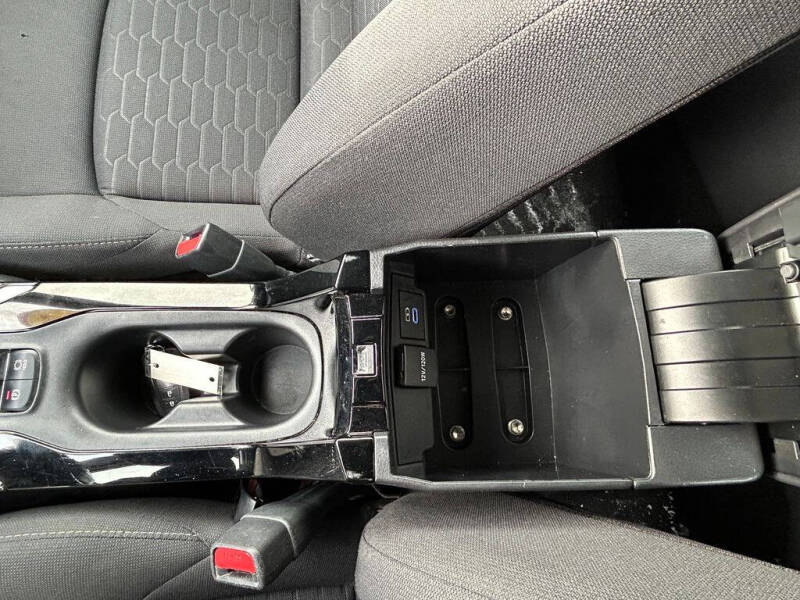 2022 Toyota Corolla Hatchback SE