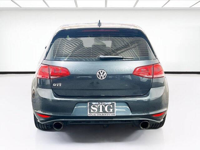 2017 Volkswagen Golf GTI S