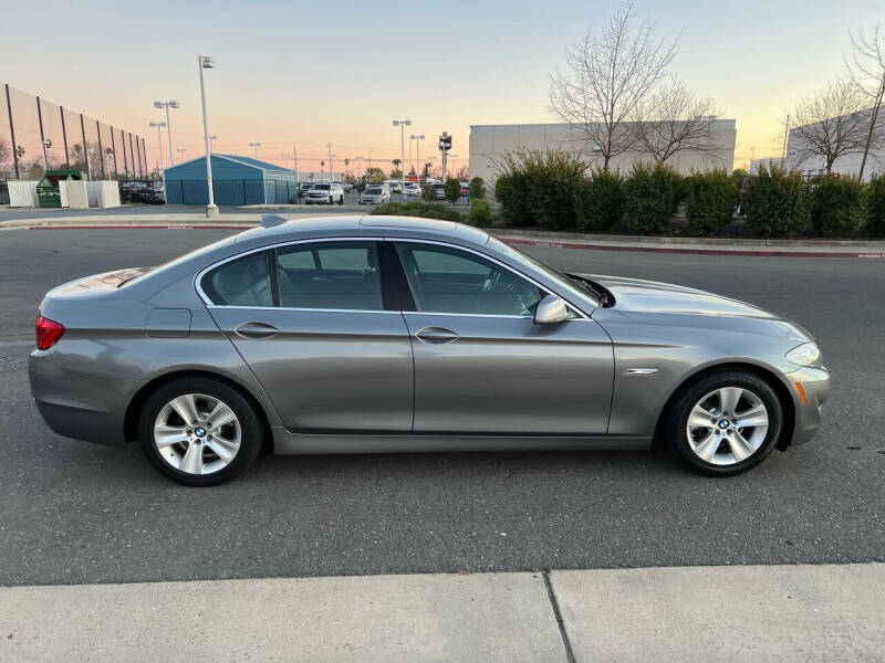 2011 BMW 5 Series 528i