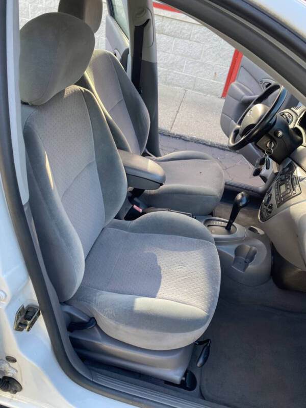 2003 Ford Focus ZX5