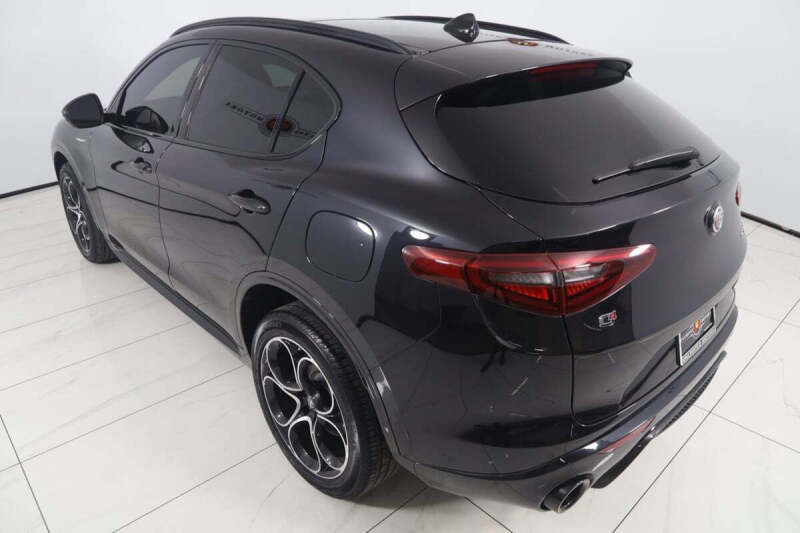 2023 Alfa Romeo Stelvio Veloce