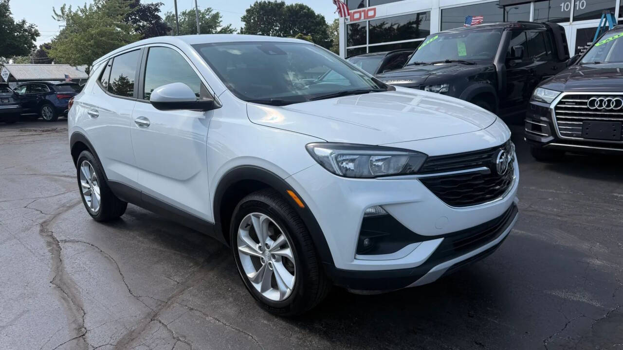 White 2020 Buick Encore GX Preferred AWD Preferred 4dr Crossover 2