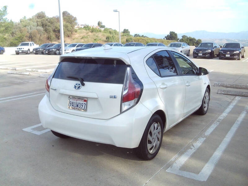2015 Toyota Prius c One