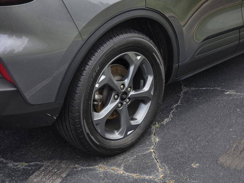 2025 Ford Escape ST-Line