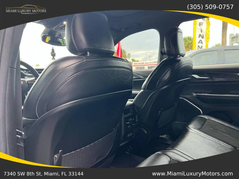 2022 Jeep Grand Cherokee Altitude