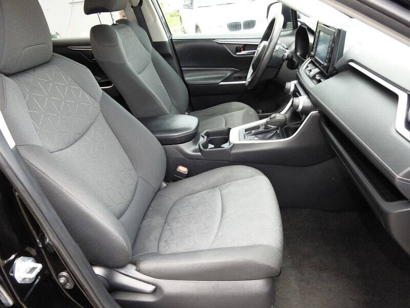 2021 TOYOTA RAV4 SUV / Crossover - $23,900