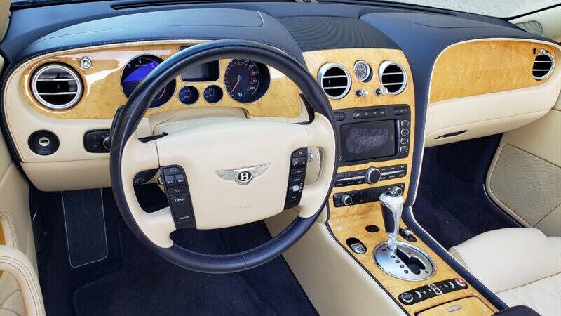 2008 Bentley Continental GTC Base photo 10