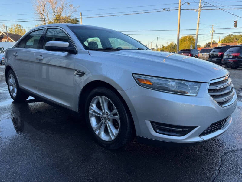 2013 Ford Taurus SEL