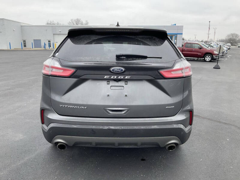 2024 Ford Edge Titanium