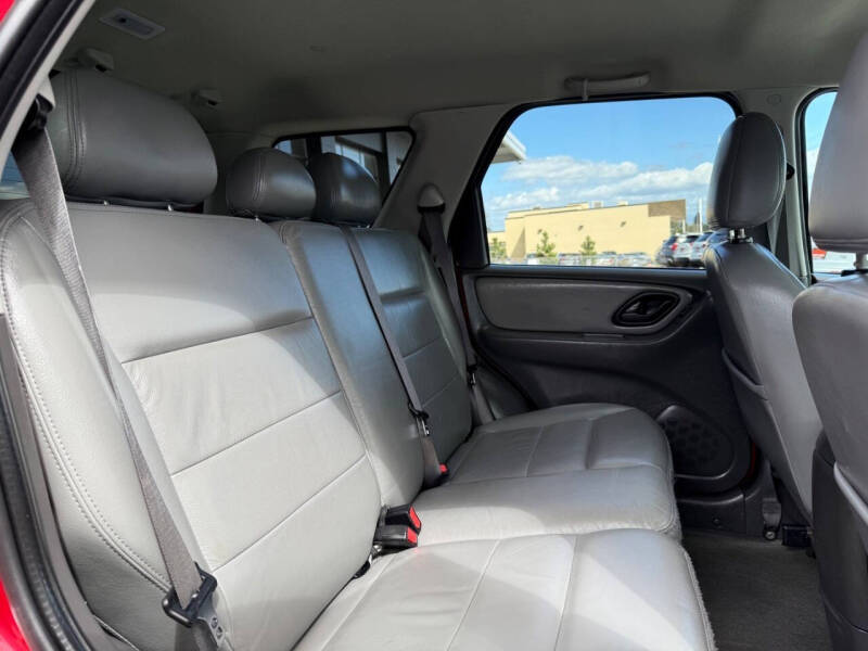 2005 Ford Escape XLT