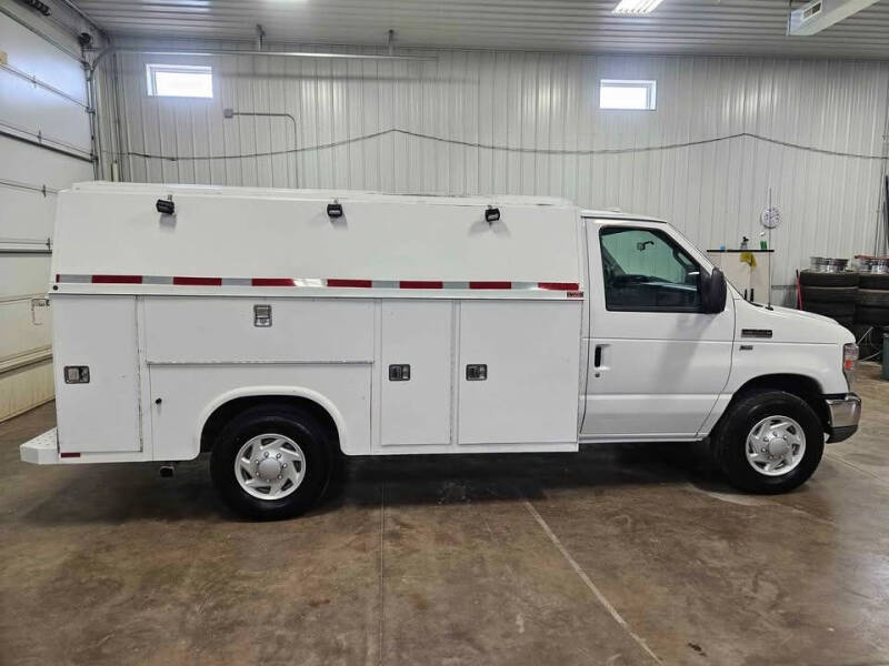 2011 Ford E-350