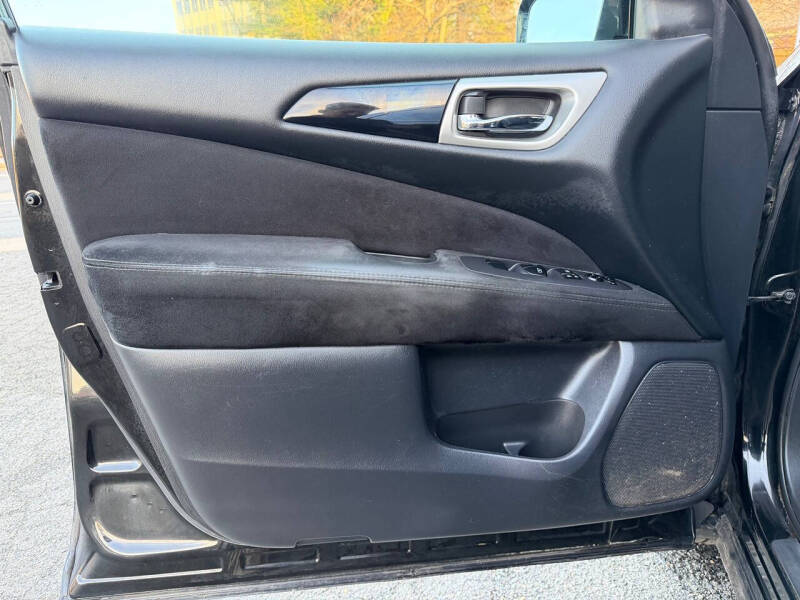 2014 Nissan Pathfinder S