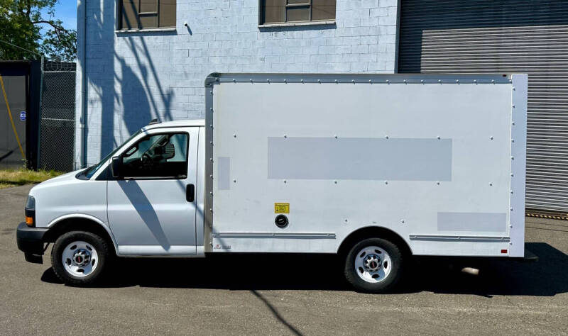 2019 GMC Savana