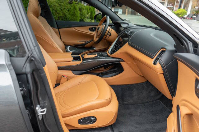 2024 Aston Martin DBX 707