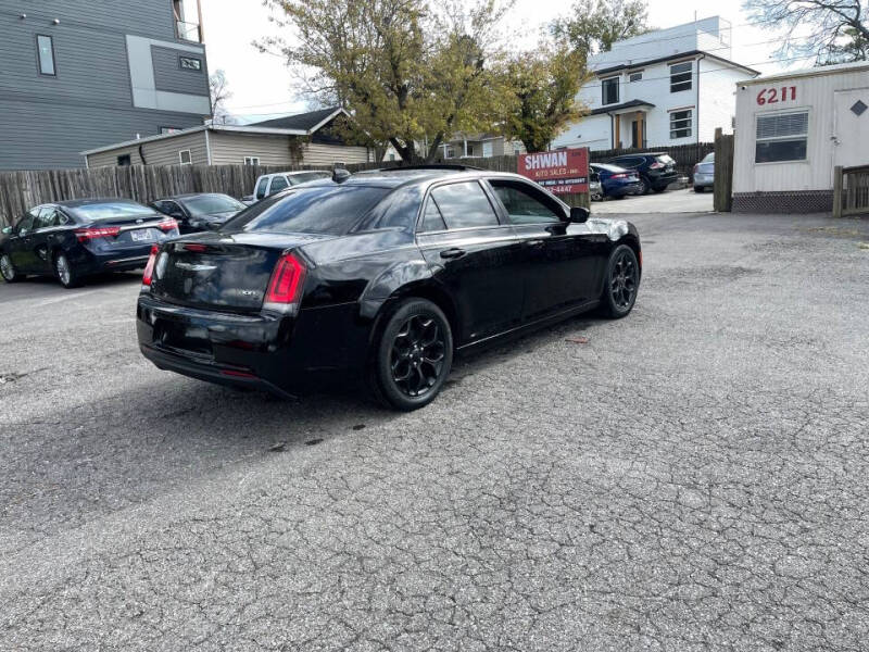 2017 Chrysler 300