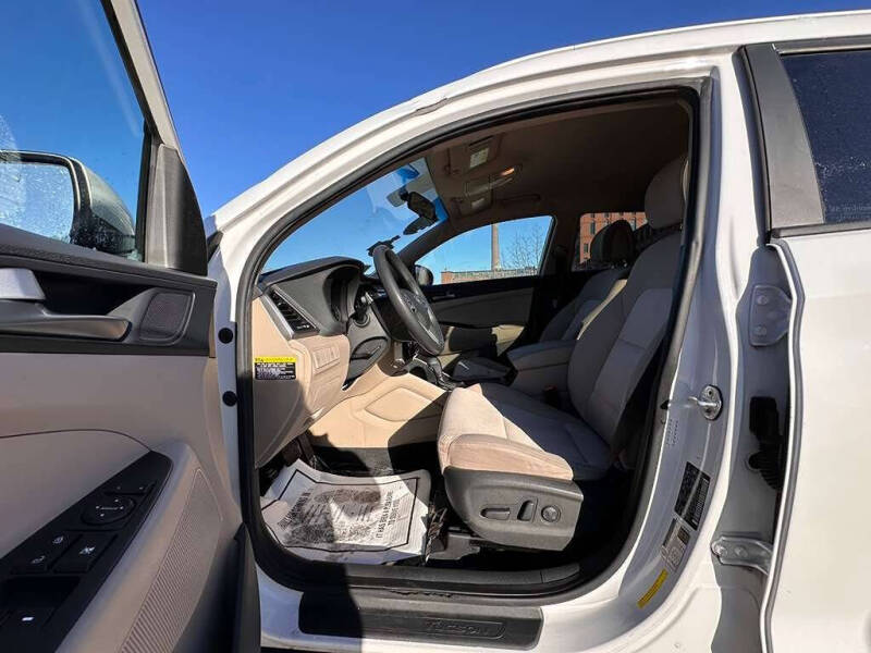 2017 Hyundai Tucson SE