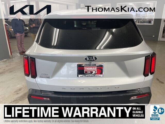 2021 Kia Sorento LX