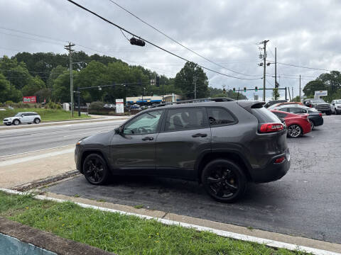 2017 Jeep Cherokee Sport