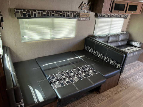 2017 Keystone RV Dutchman