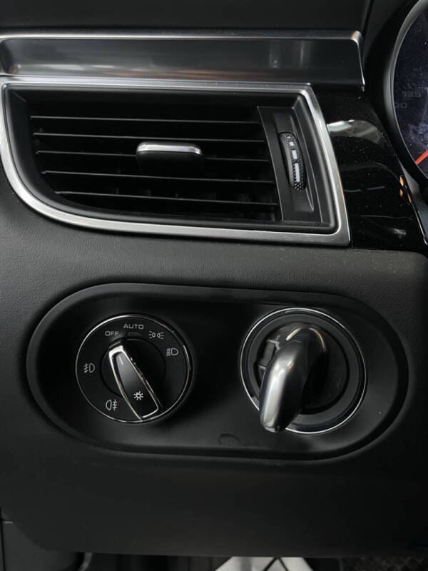 2016 Porsche Macan Turbo