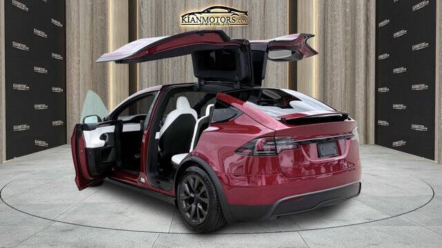 2023 Tesla Model X Standard Range