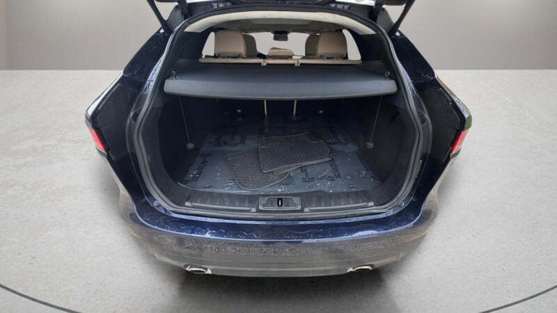 2017 Jaguar F-PACE 35t Prestige