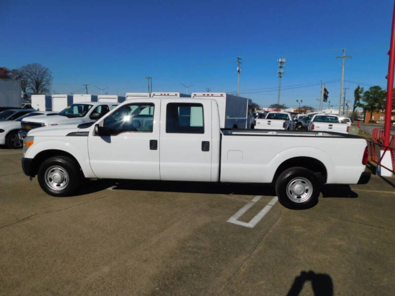 2013 Ford F-250 Super Duty XL photo 4