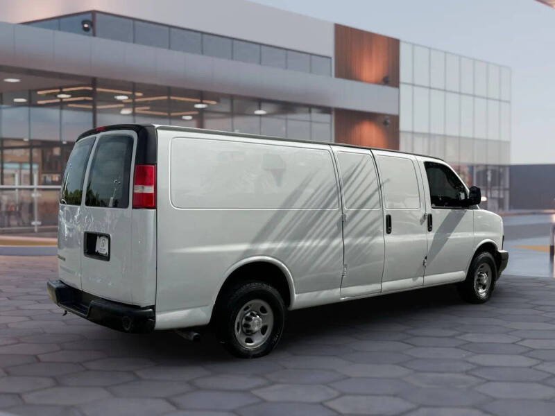 2020 Chevrolet Express 2500
