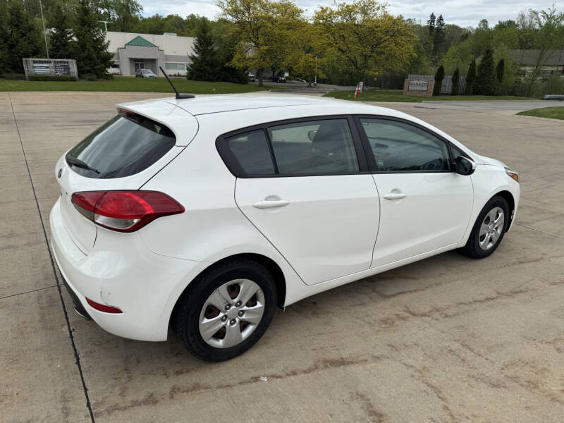 Used 2017 Kia Forte5 LX with VIN KNAFK5A82H5684499 for sale in Warrensville Heights, OH