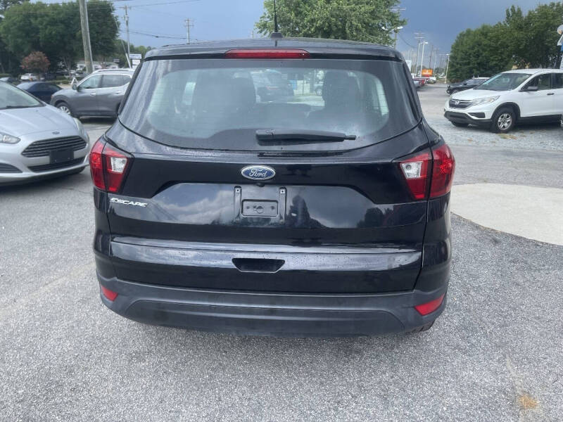 2019 Ford Escape S