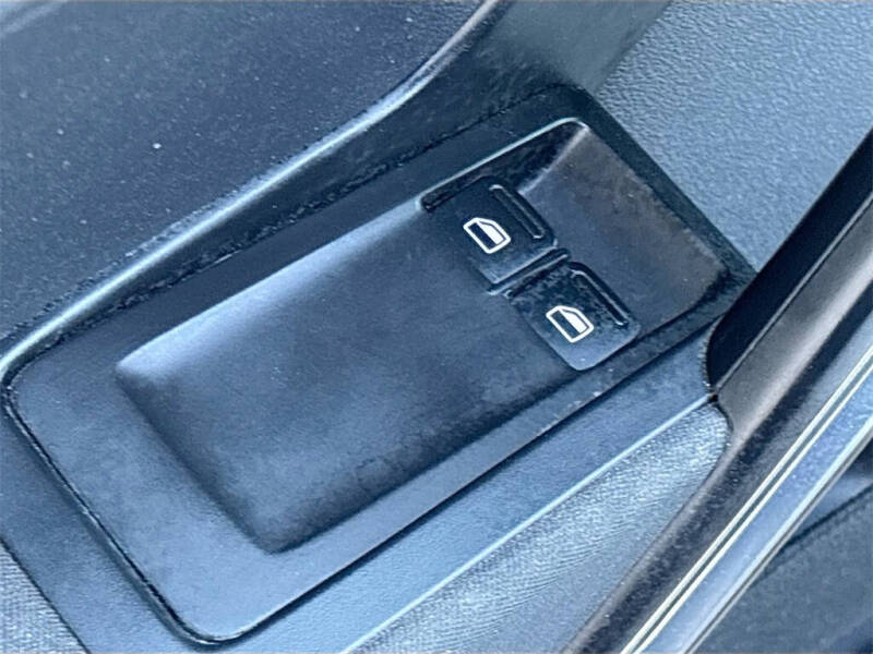 2018 Volkswagen Beetle 2.0T S