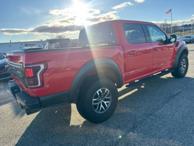 2018 Ford F-150 for sale at QUEENSGATE AUTO SALES in York, PA