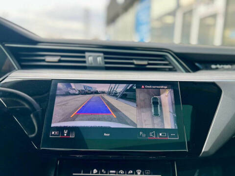 2024 Audi Q8 e-tron quattro Prestige