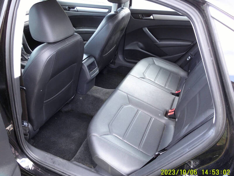 2015 Volkswagen Passat 1.8T Limited Edition