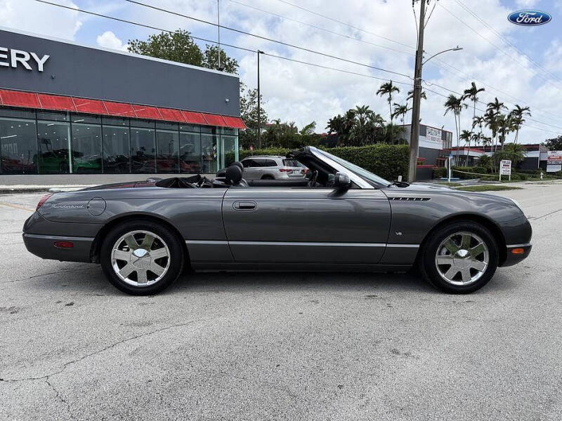 2003 Ford Thunderbird