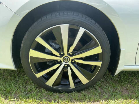 2020 Nissan Altima 2.5 SR