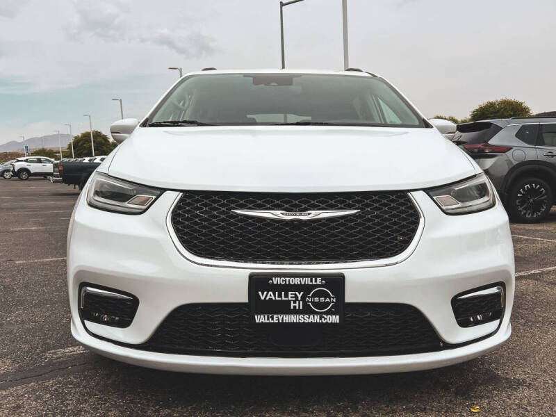 2022 Chrysler Pacifica Touring L