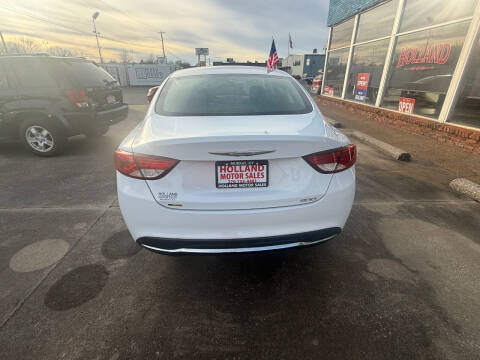 2017 Chrysler 200 Limited