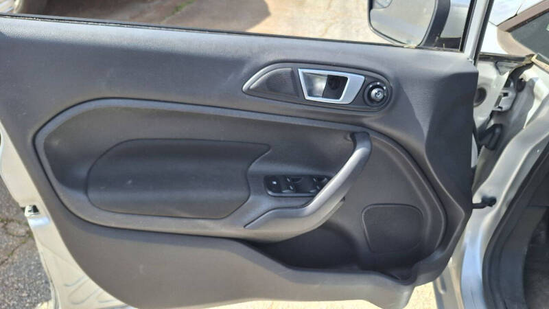 2016 Ford Fiesta SE