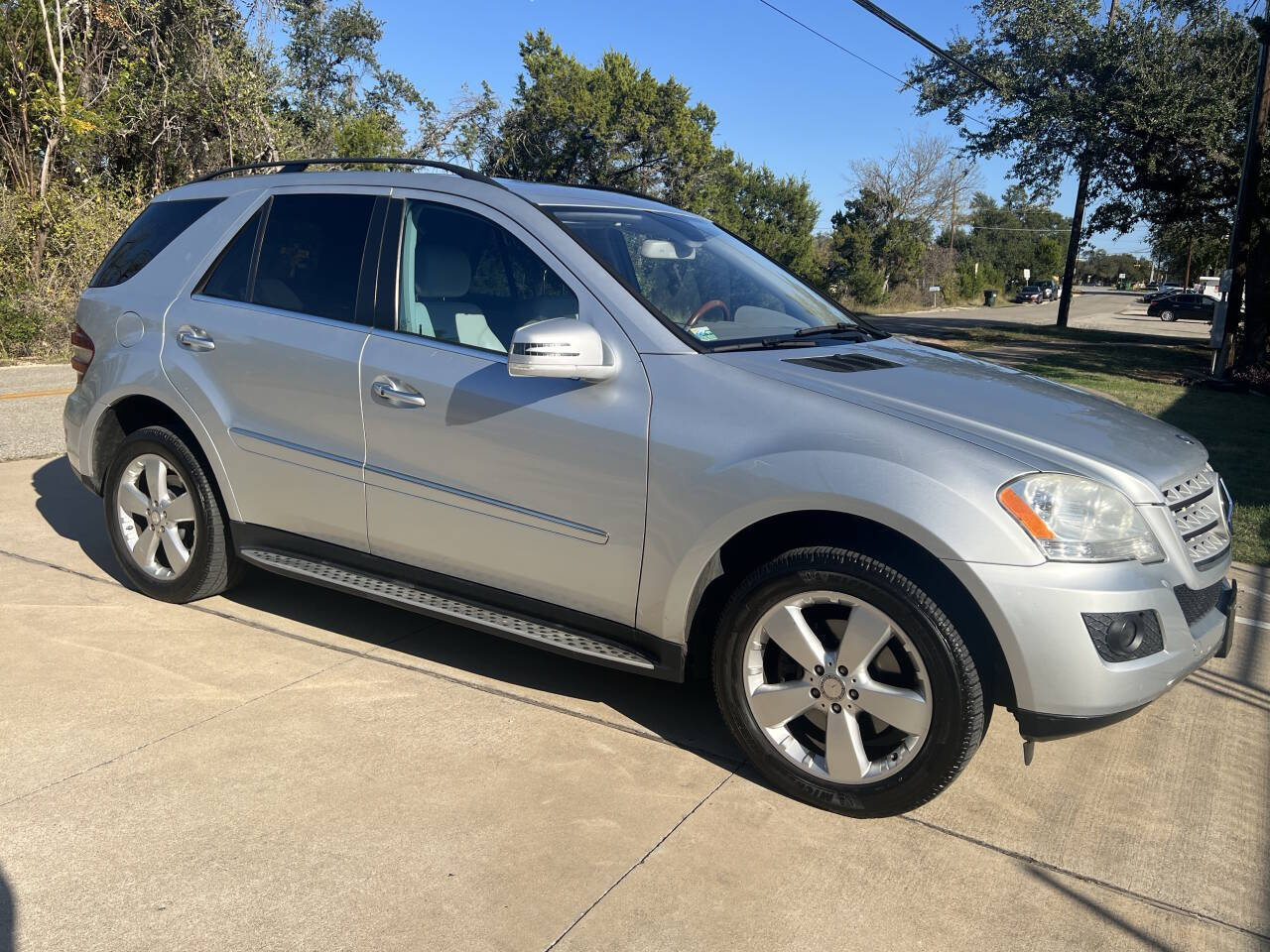 Used Car 2011 Mercedes-benz M-class  Ml 350 4dr Suv For Sale Under $10,000 In Austin, Texas