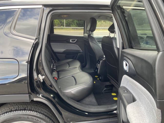 2022 Jeep Compass Latitude Lux