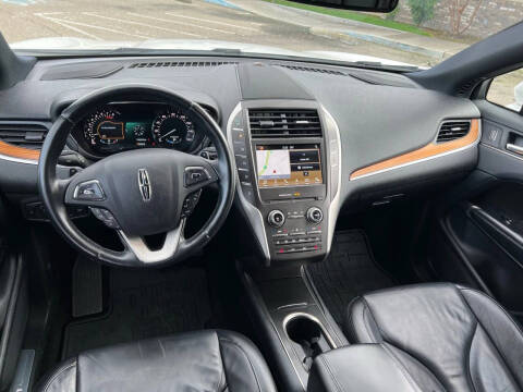 2017 Lincoln MKC Select