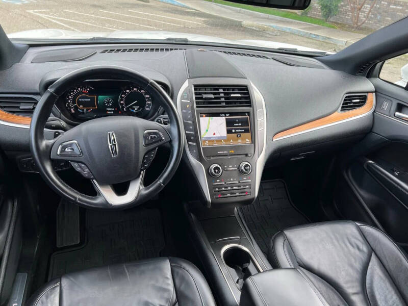 2017 Lincoln MKC Select