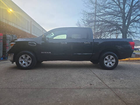 2017 Nissan Titan SV