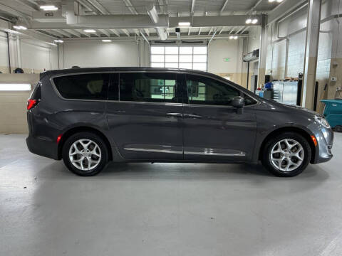 2019 Chrysler Pacifica Touring Plus