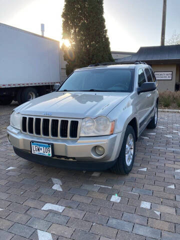 2006 Jeep Grand Cherokee for sale at Specialty Auto Wholesalers Inc in Eden Prairie MN